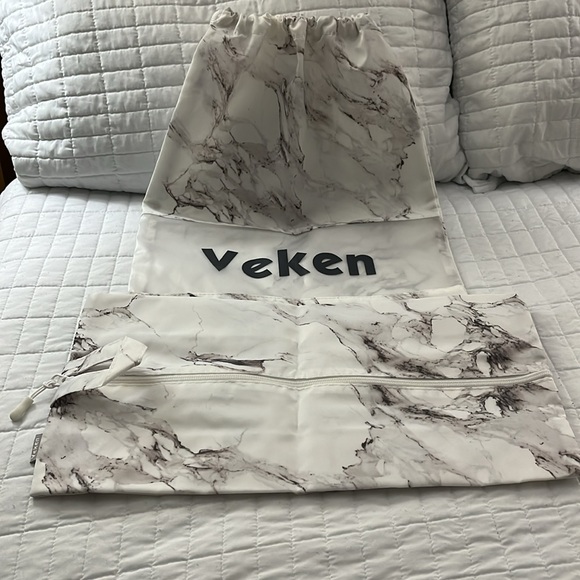 5 Piece Veken Grey & White Marble Packing Cube & Laundry Bag Set-Gently Traveled - Picture 5 of 6